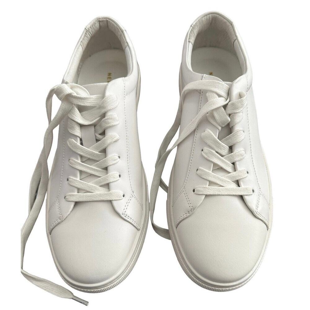 New Republic Kurt Triple White Men's 7/ Women 8.5
